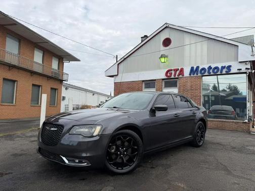 2019 Chrysler 300 S