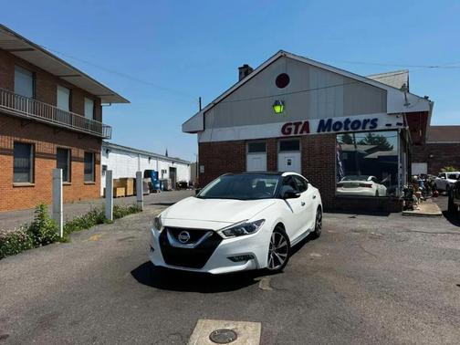 Pearl White 2017 Nissan Maxima 3.5 SL