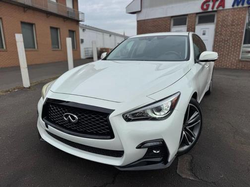 2014 INFINITI Q50 Premium