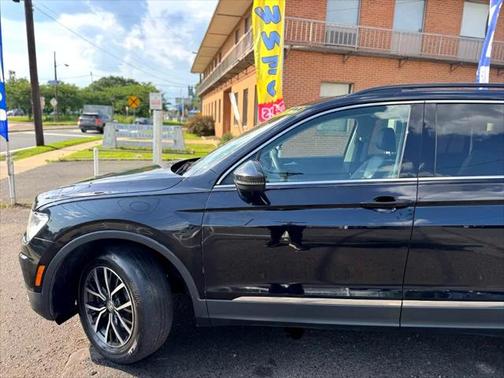 2020 Volkswagen Tiguan 2.0T SE R-Line Black 4MOTION