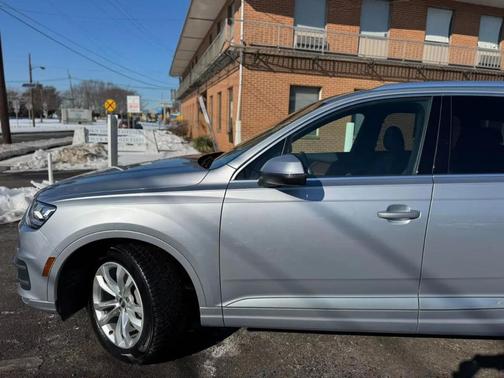 2019 Audi Q7 55 Premium