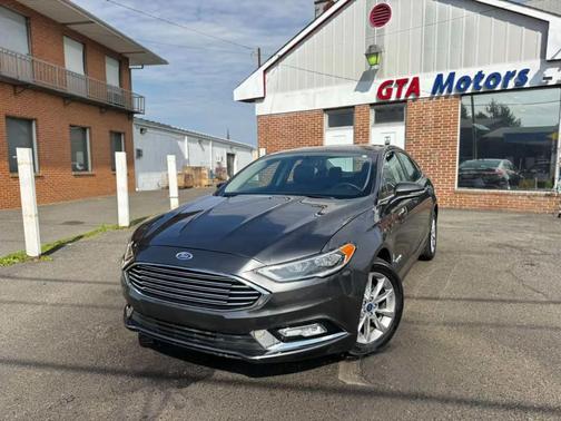 Magnetic Metallic 2018 Ford Fusion Energi Titanium