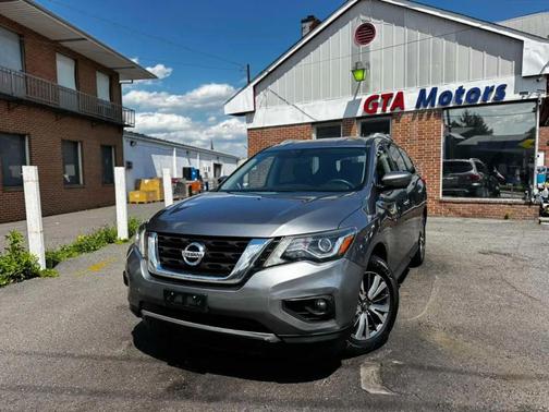 Gun Metallic 2018 Nissan Pathfinder SL