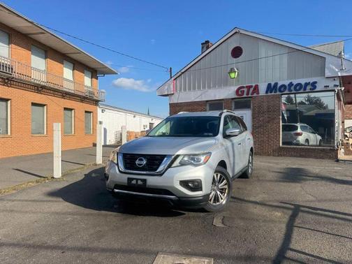 2018 Nissan Pathfinder SV