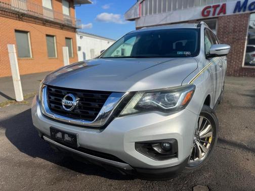 2018 Nissan Pathfinder SV