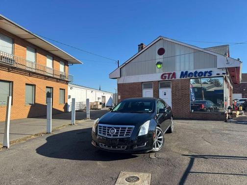 2015 Cadillac XTS Standard