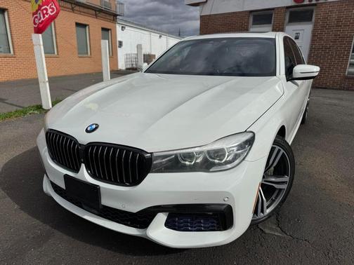 2017 BMW 740 740i Sedan
