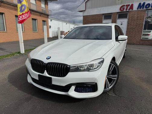 2017 BMW 740 740i Sedan