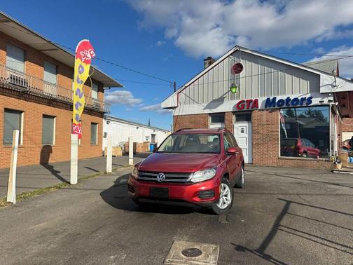 2016 Volkswagen Tiguan S
