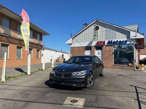 2016 BMW 750 i xDrive