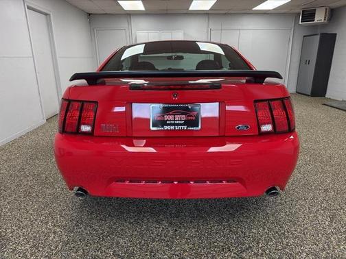 2004 Ford Mustang Mach I