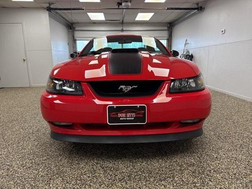2004 Ford Mustang Mach I