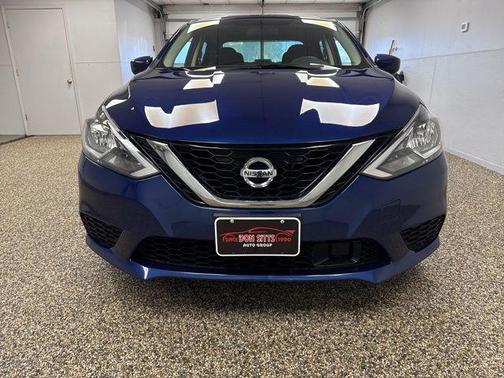 Deep Blue Pearl 2018 Nissan Sentra SV