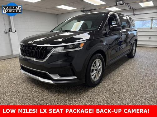 2023 Kia Carnival LX