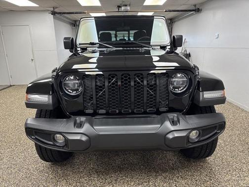 2022 Jeep Gladiator Willys 4x4