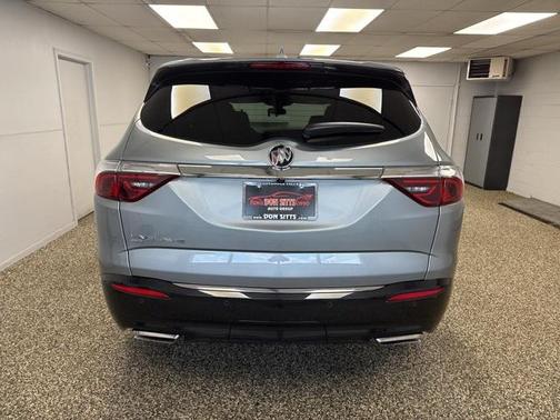 2023 Buick Enclave Essence AWD