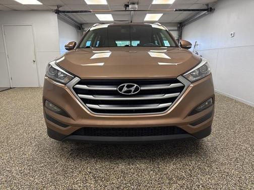 2017 Hyundai TUCSON SE Plus