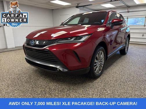 Ruby Flare Pearl 2023 Toyota Venza XLE