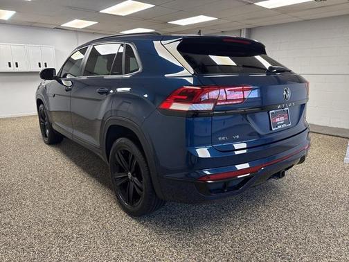 2023 Volkswagen Atlas Cross Sport 3.6L V6 SEL R-Line