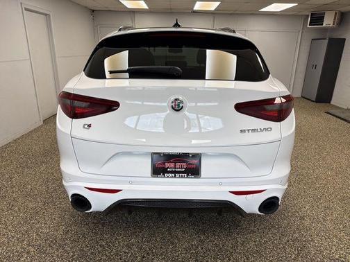Alfa White 2022 Alfa Romeo Stelvio Ti