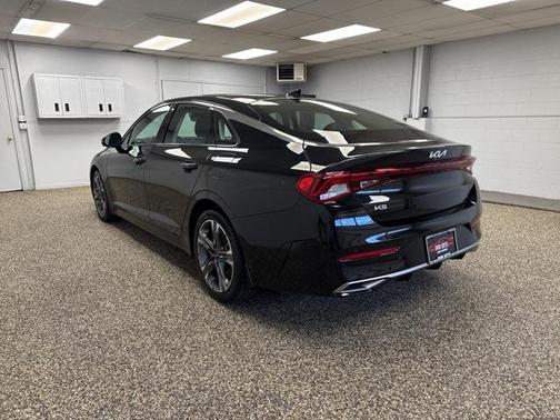 2023 Kia K5 EX