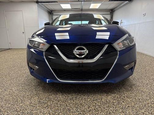 Deep Blue Pearl 2018 Nissan Maxima 3.5 SV