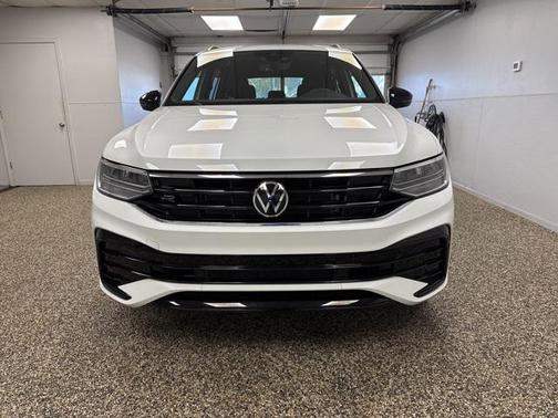 2022 Volkswagen Tiguan 2.0T SE R-Line Black 4MOTION