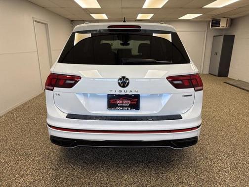 2022 Volkswagen Tiguan 2.0T SE R-Line Black 4MOTION
