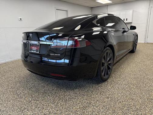 2020 Tesla Model S Performance