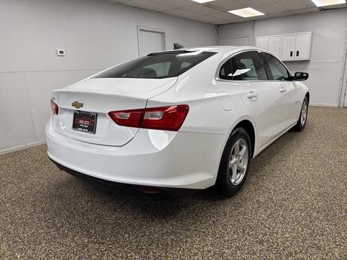 2017 Chevrolet Malibu 1LS