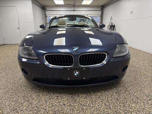 2005 BMW Z4 2.5i Roadster