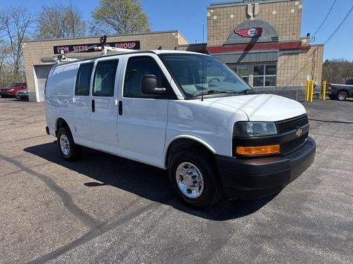2022 Chevrolet Express 2500 RWD 2500 Regular Wheelbase WT