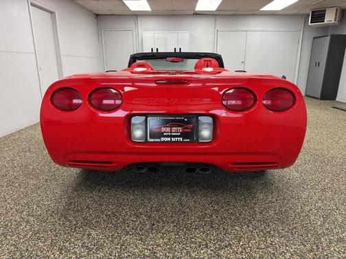 2000 Chevrolet Corvette Base