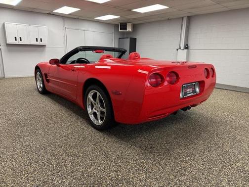 2000 Chevrolet Corvette Base