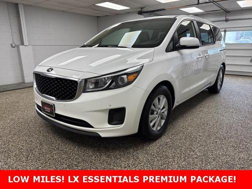 2018 Kia Sedona LX