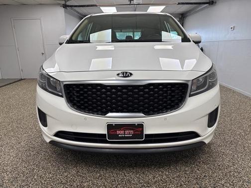 2018 Kia Sedona LX