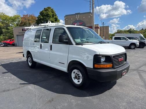2005 GMC Savana 3500 Base