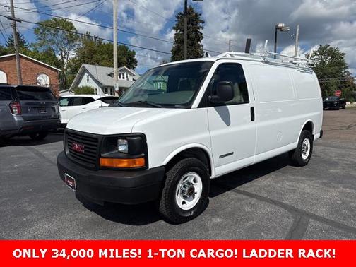 2005 GMC Savana 3500 Base