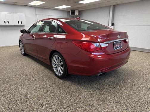 2012 Hyundai SONATA SE