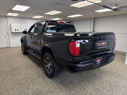 Onyx Black 2024 GMC Canyon AT4