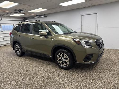 2023 Subaru Forester Premium