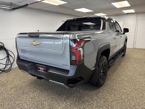 2025 Chevrolet Silverado EV LT