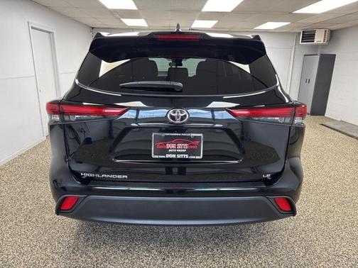 2023 Toyota Highlander LE
