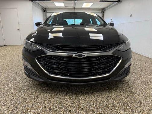 Mosaic Black Metallic 2023 Chevrolet Malibu 1LT