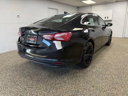 Mosaic Black Metallic 2023 Chevrolet Malibu 1LT
