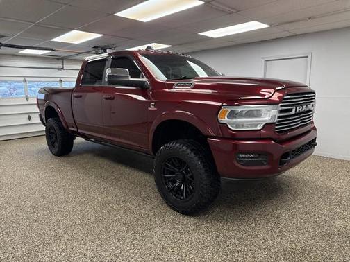 2022 RAM 2500 Laramie Crew Cab 4x4 6'4' Box