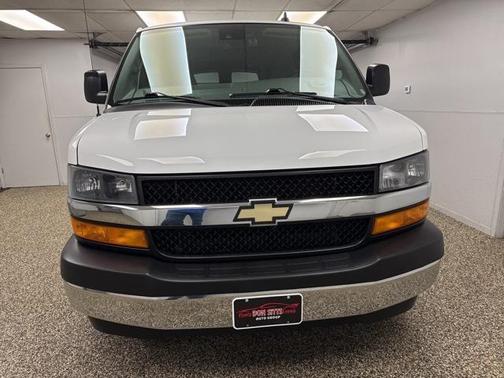 2019 Chevrolet Express 2500 LT