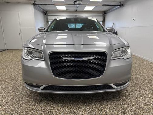 2015 Chrysler 300 Limited