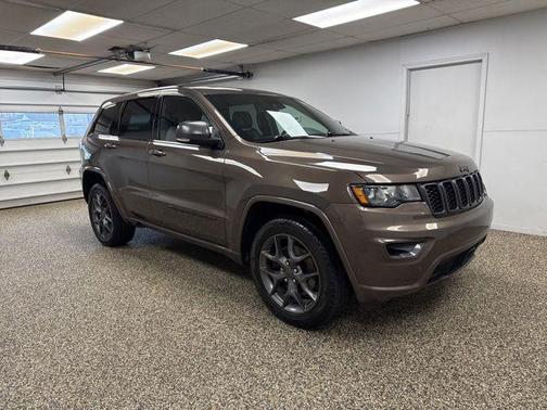 Walnut Brown Metallic Clearcoat 2021 Jeep Grand Cherokee 80th Anniversary 4x4