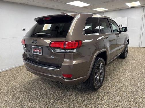 Walnut Brown Metallic Clearcoat 2021 Jeep Grand Cherokee 80th Anniversary 4x4